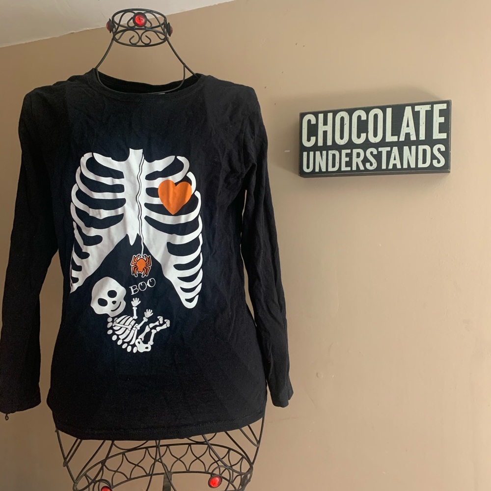 Skeleton Halloween pregnancy announcement - Picture 3 of 6
